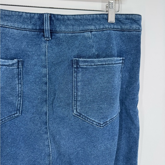 Anthropologie High-Rise Wide Leg Flare Jeans | Size 32 - Picture 4 of 8